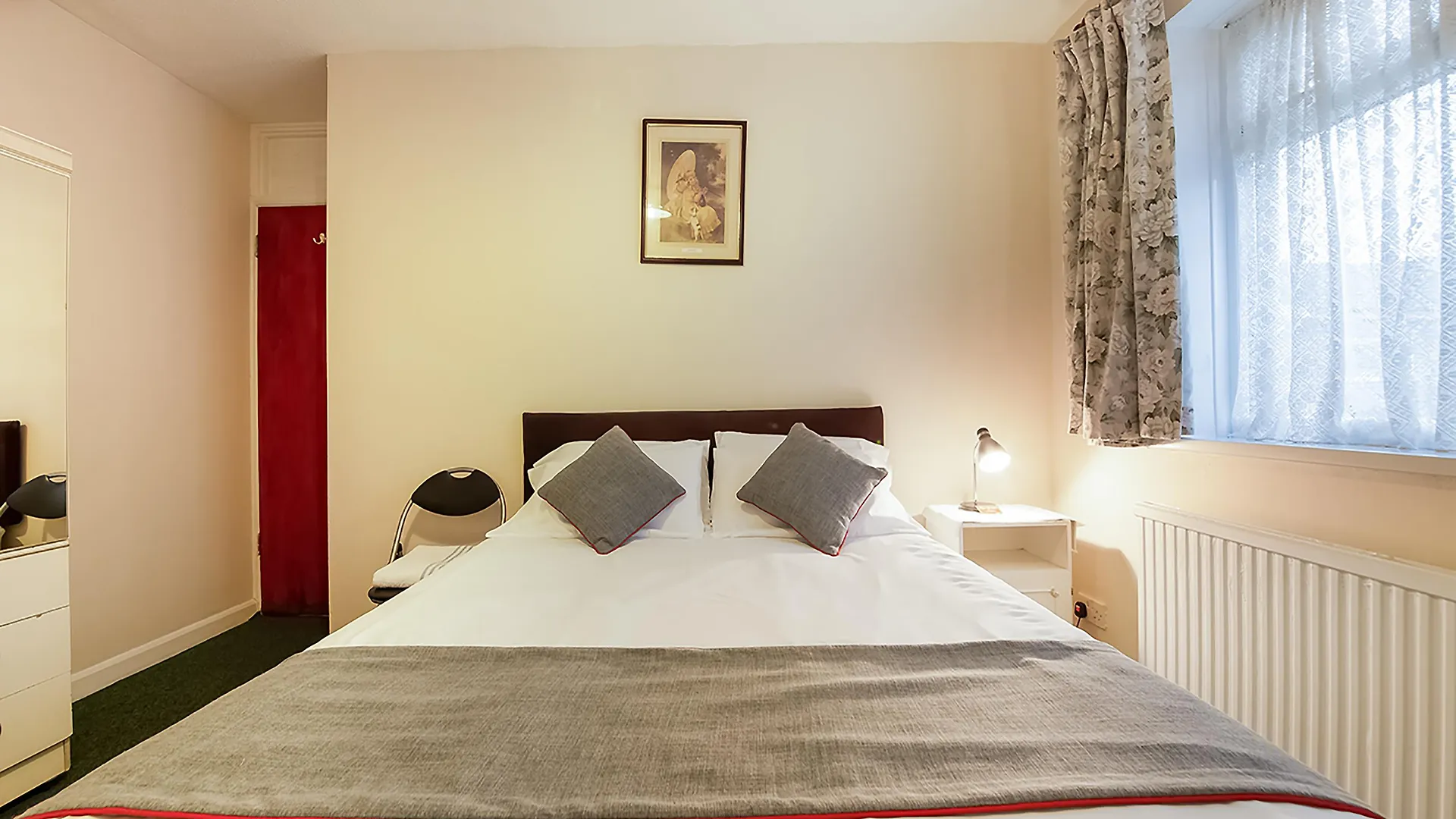 Oyo Honeycroft Lodge Uxbridge Hotel