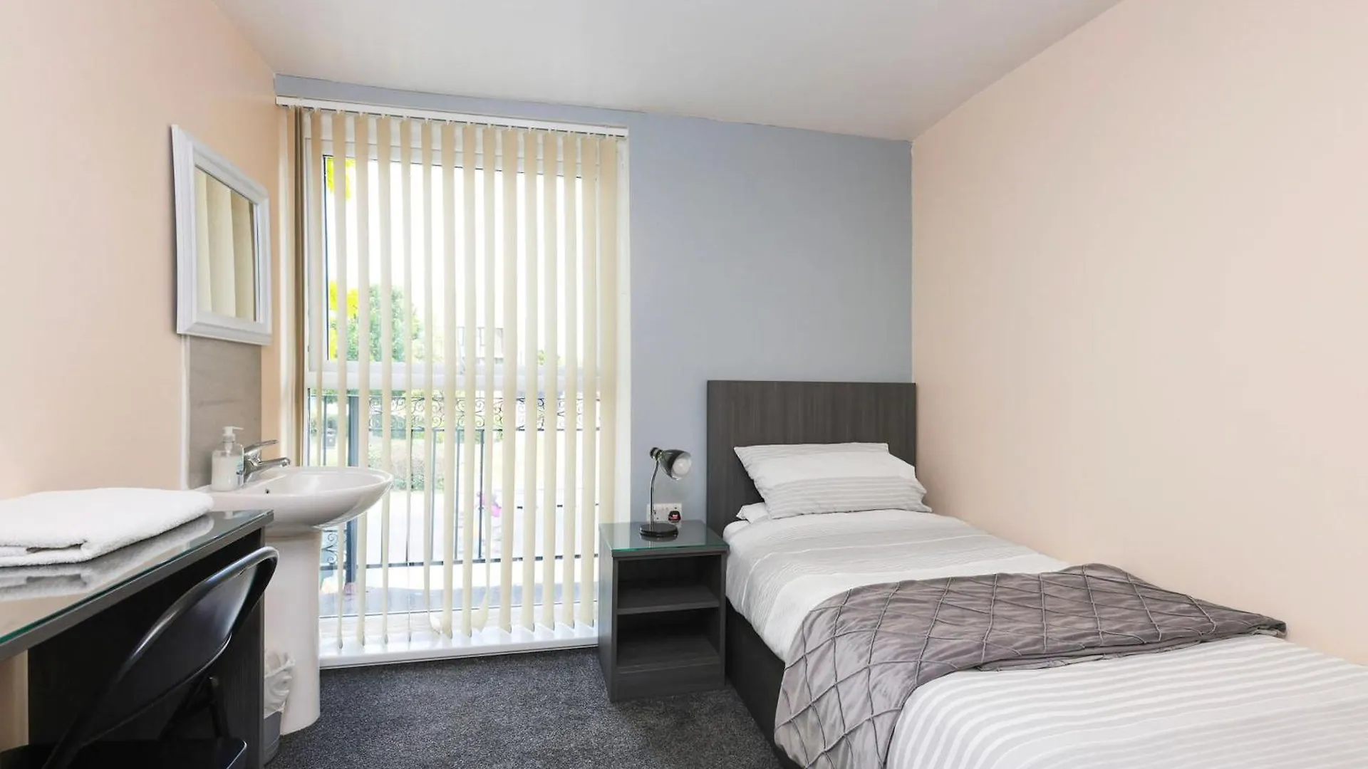 Hotel Oyo Honeycroft Lodge Uxbridge