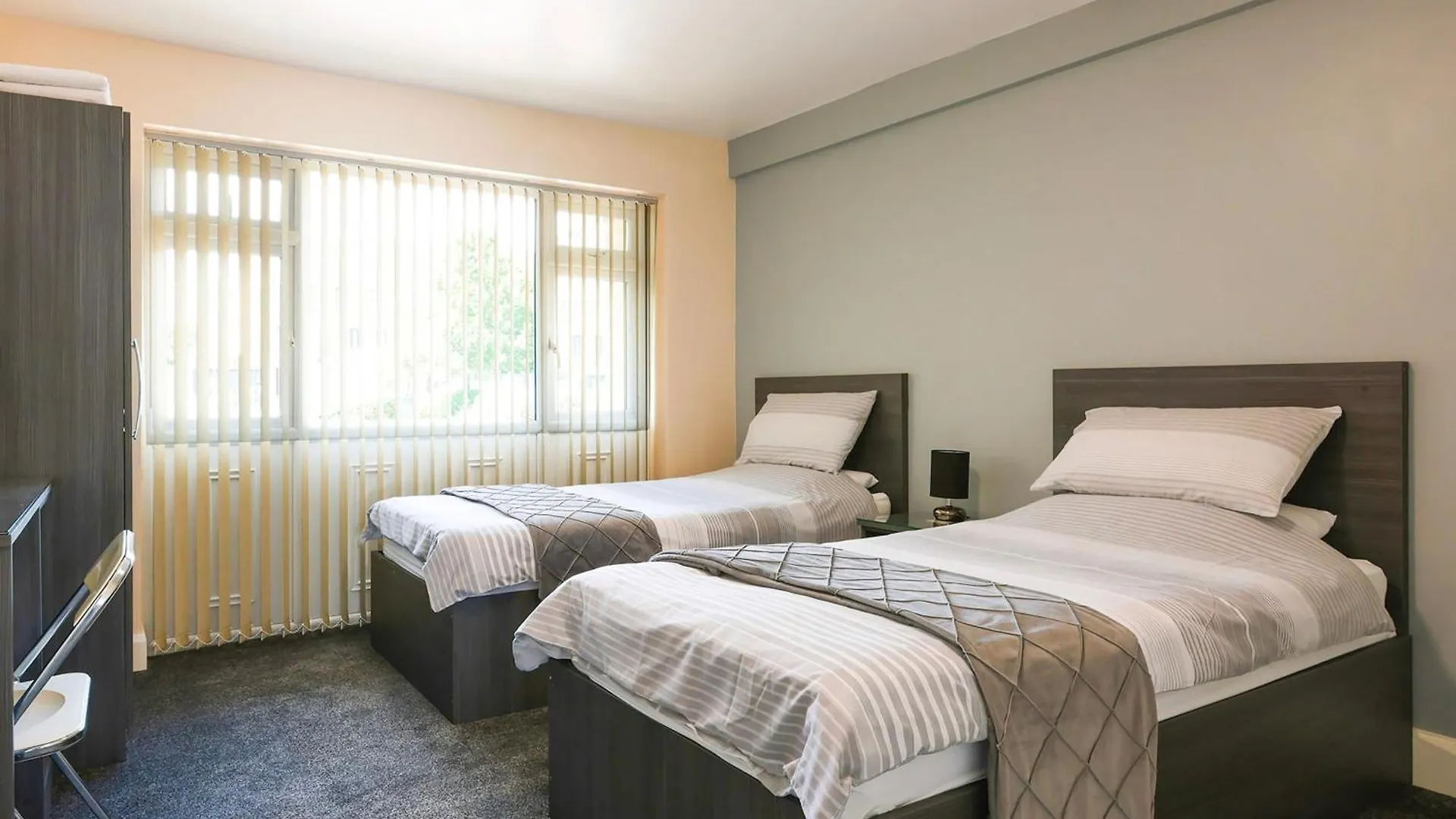 Oyo Honeycroft Lodge Uxbridge Hotel
