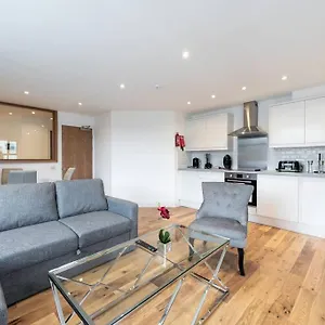  Apartment Gorgeous Modern Br2