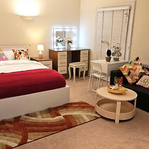  Guest house London Heathrow Glamour Mansion House