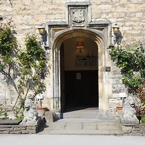 Hall 3*, Monk Fryston United Kingdom