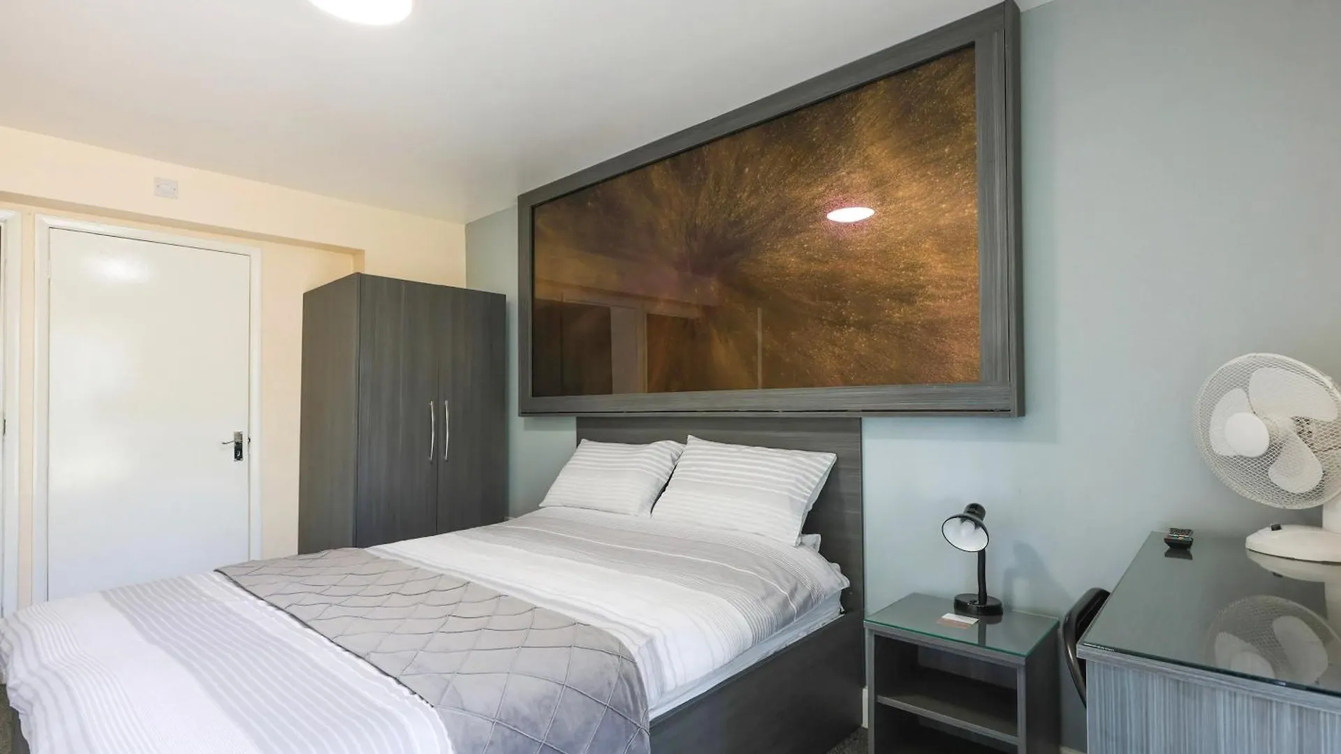 فندق Oyo Honeycroft Lodge أوكسبريدج