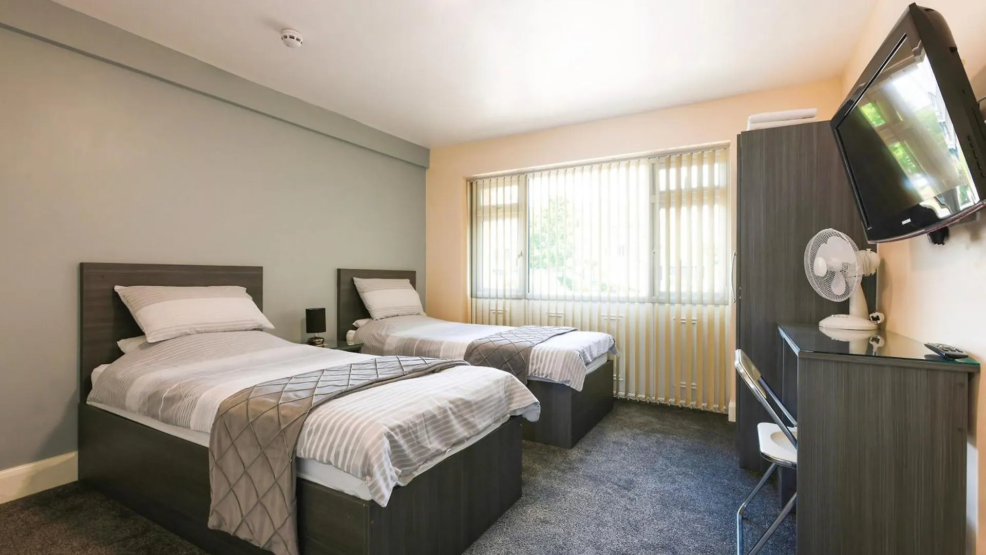 Oyo Honeycroft Lodge Uxbridge 2*,